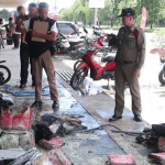 รวบหนุ่มปัตตานีประกอบระเบิดผูกรถไรเดอร์ แค้นจอดทับที่ หน้าอพาร์ตเมนต์รามคำแหง มือขาด 3 นิ้ว